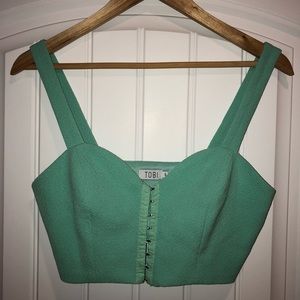 Tobi - Aqua blue green crop
